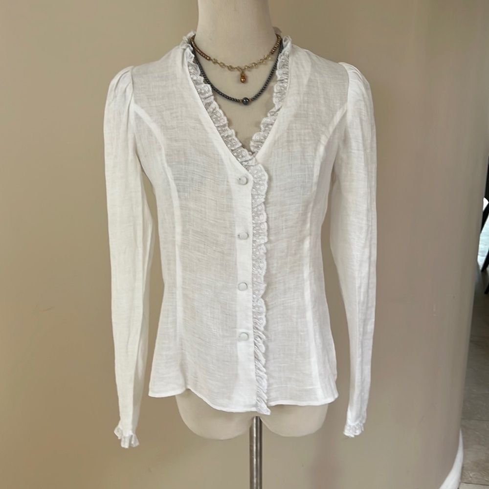 Cloak of Many Colors White Irish Linen & Lace Blouse. 4